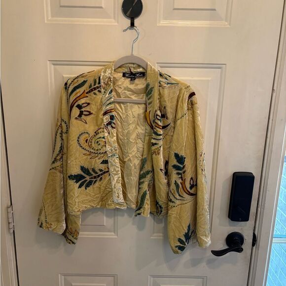 Winter Kate Yello and Green Floral Kimono Jacket - Picture 2 of 4